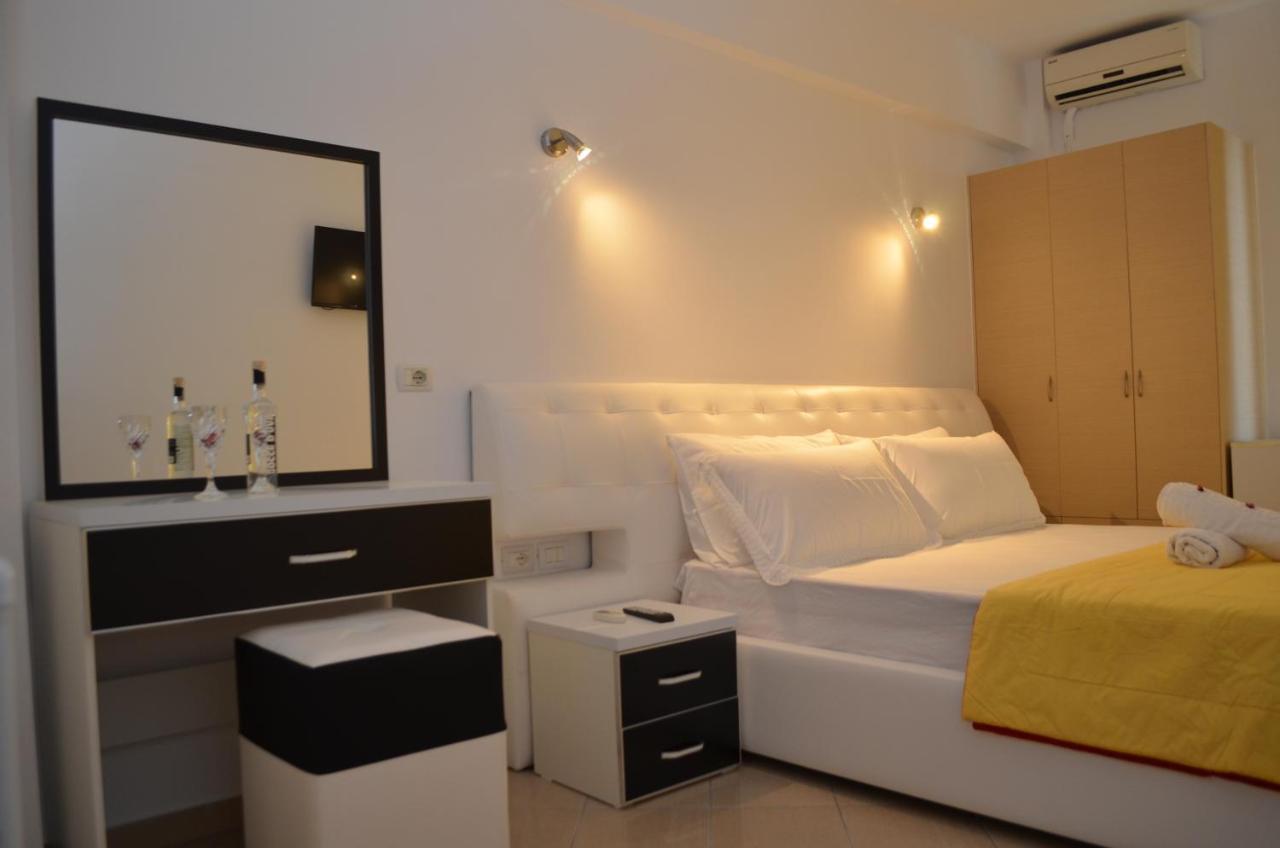 Noah Apartaments Sarandë Exterior foto